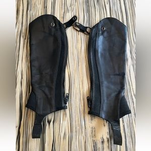 Ariat Close Contour Leather Half Chap XS